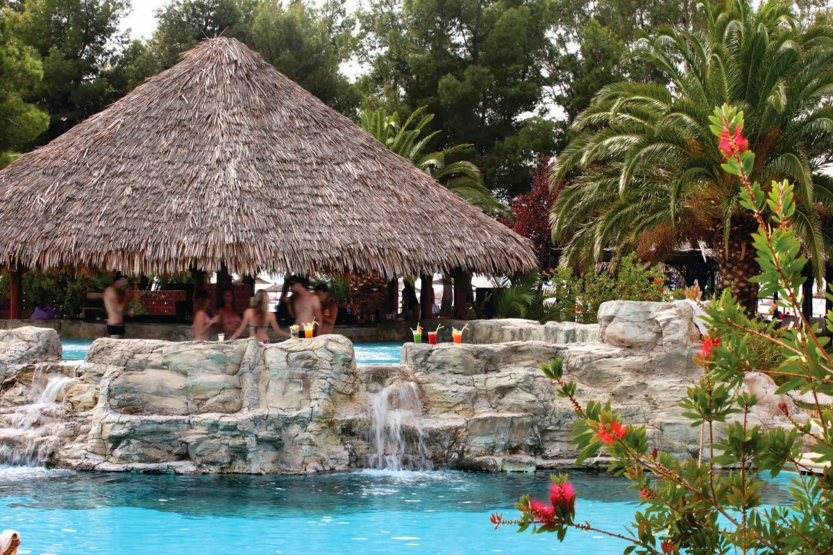 imagini hotel SITHONIA PORTO CARRAS